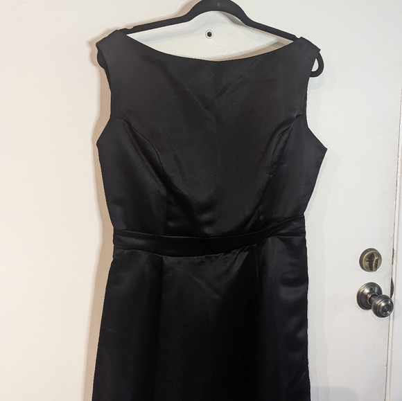 Tea length Black satin Queen of Heartz Dress 2XL - Picture 5 of 12